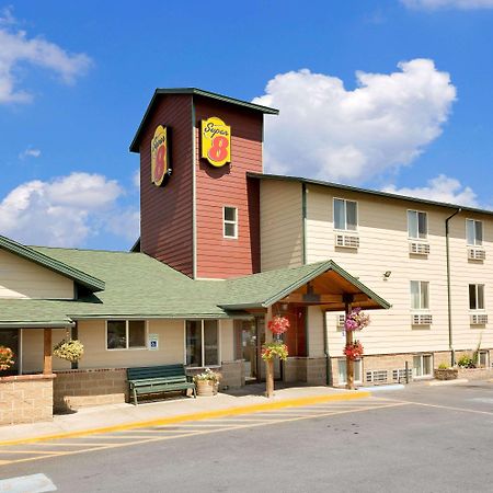 Super 8 By Wyndham Belgrade/Bozeman Airport Motel Exterior photo